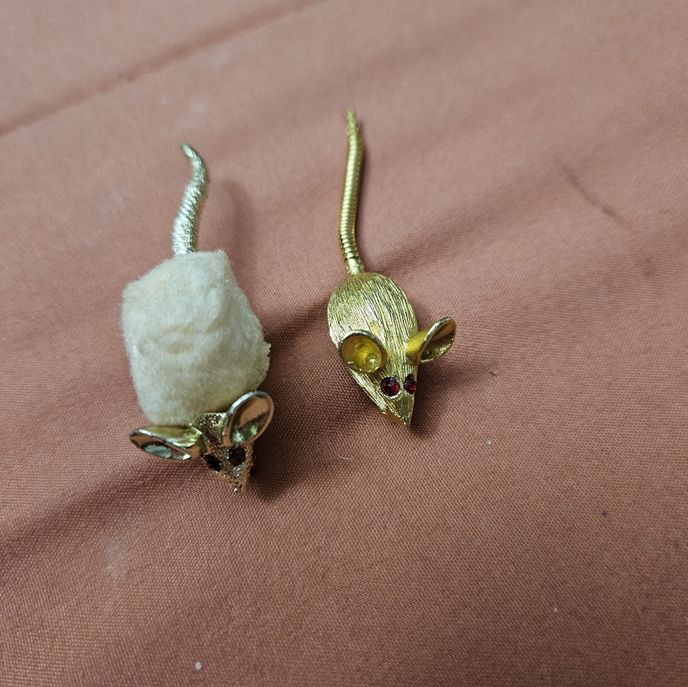 2 Vintage Gold Mouse Brooches
